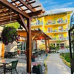 Vegan & Restaurant Guest house Sankt Kanzian am Klopeiner See
