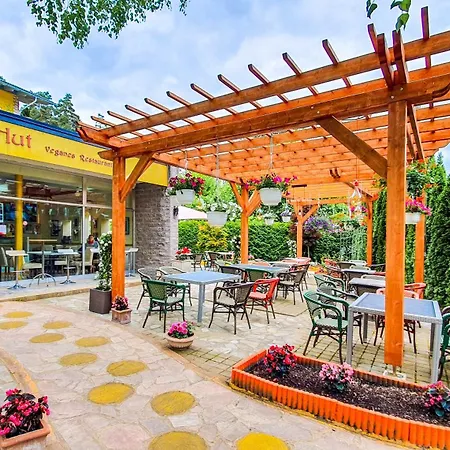 Vegan & Restaurant Penzion