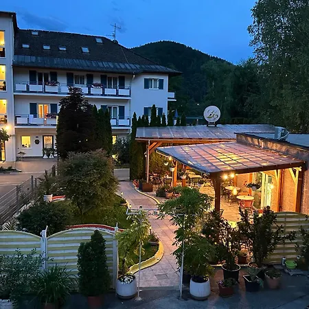 Vegan & Restaurant Guest house Sankt Kanzian am Klopeiner See