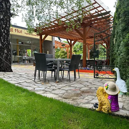 Vegan & Restaurant