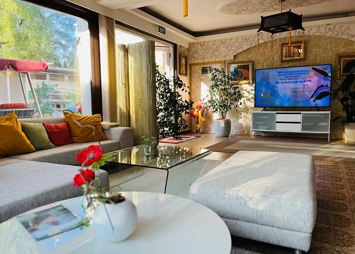 Vegan & Restaurant *