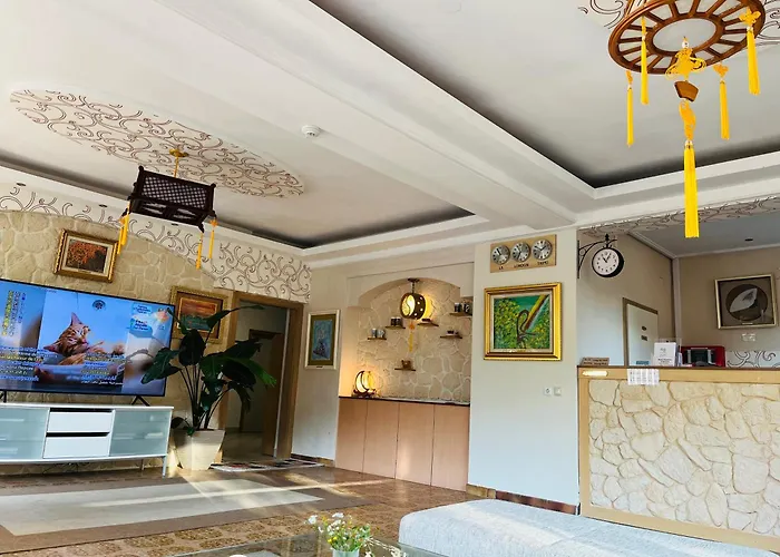 Vegan & Restaurant בית הארחה סנט קנזיאן