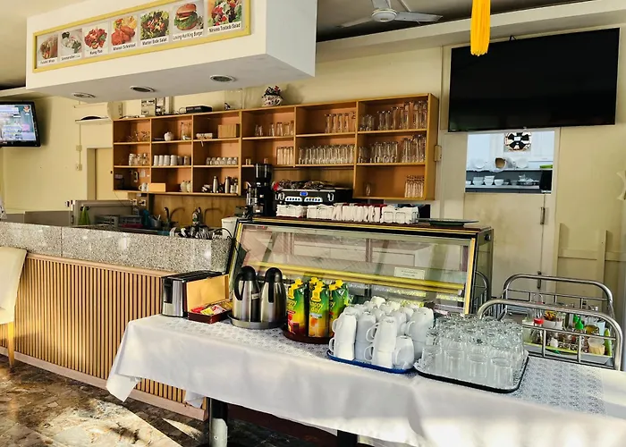 בית הארחה Vegan & Restaurant סנט קנזיאן