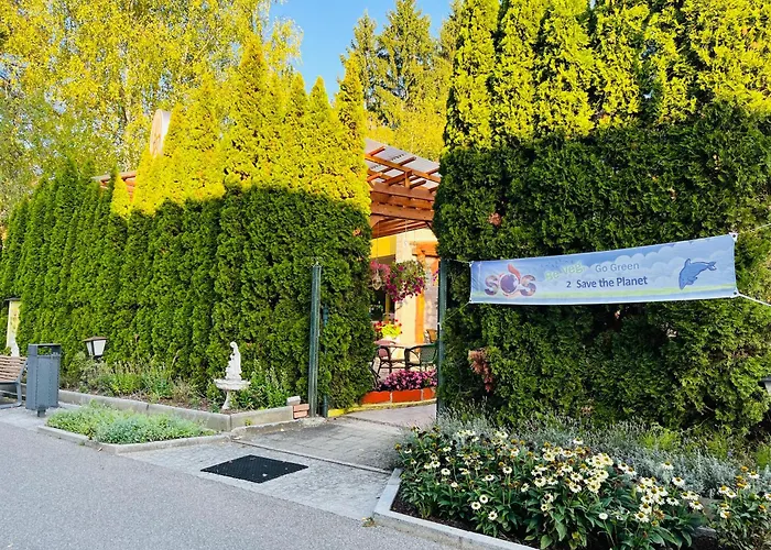 Vegan & Restaurant * סנט קנזיאן